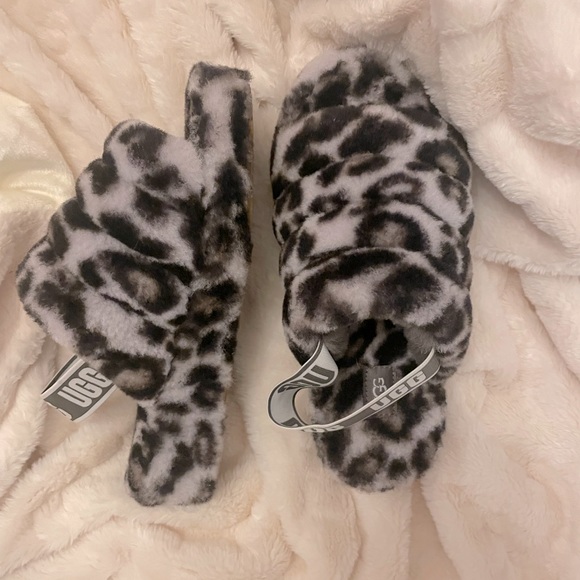 CUTEST UGGS! - Picture 1 of 2